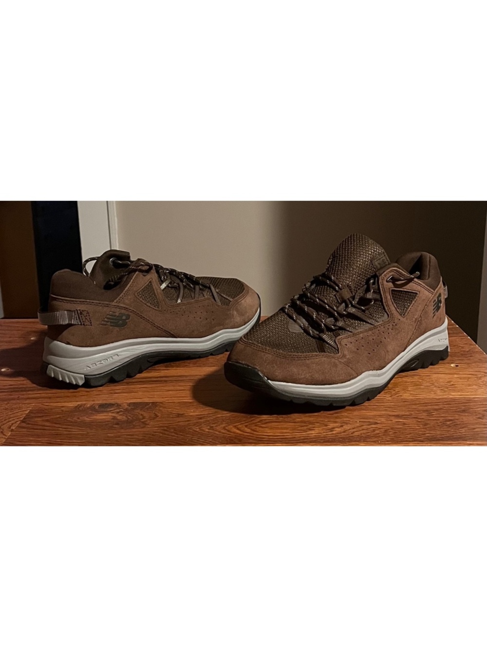 New Balance Men's 669v2 Walking Hiking  Size 11.5 4E Wide